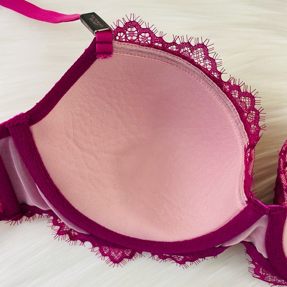 32D/S Victoria’s Secret Lined Demi Bra & Thong Set - Picture 8 of 13